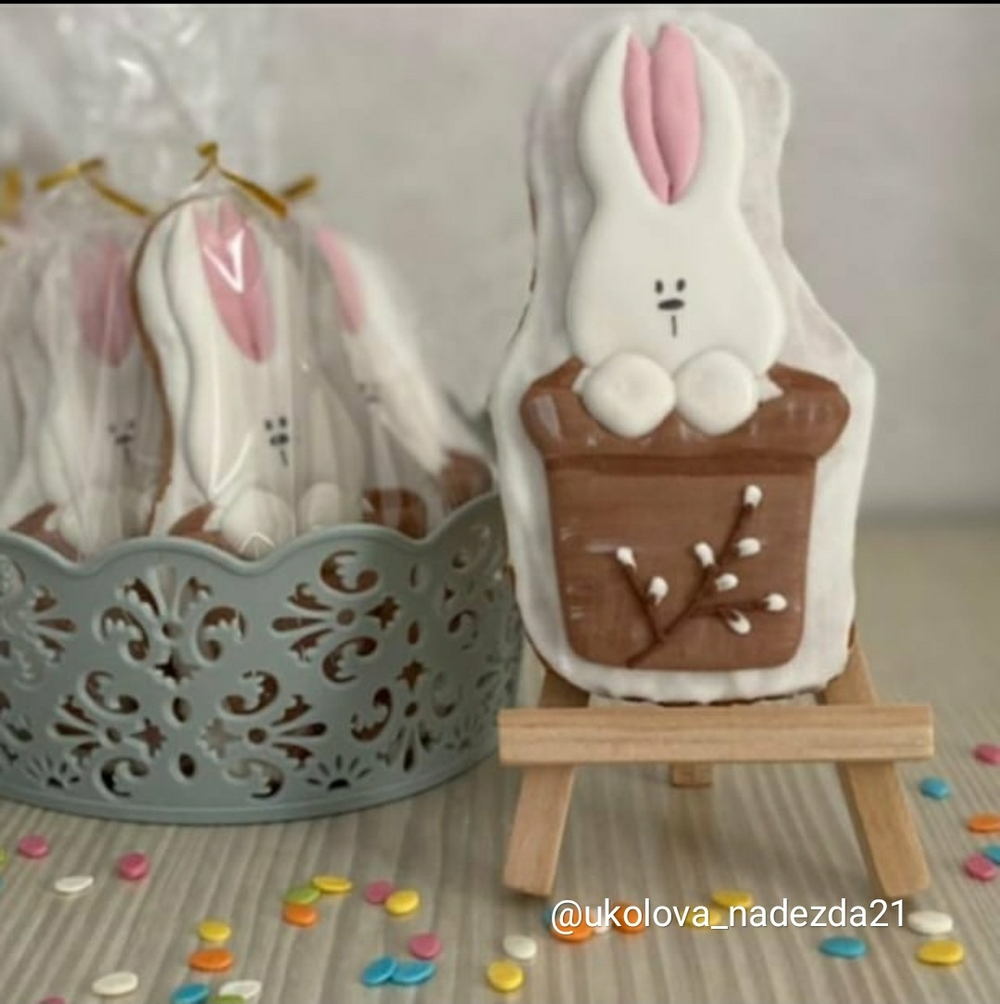 Зайка №41 в горшочке