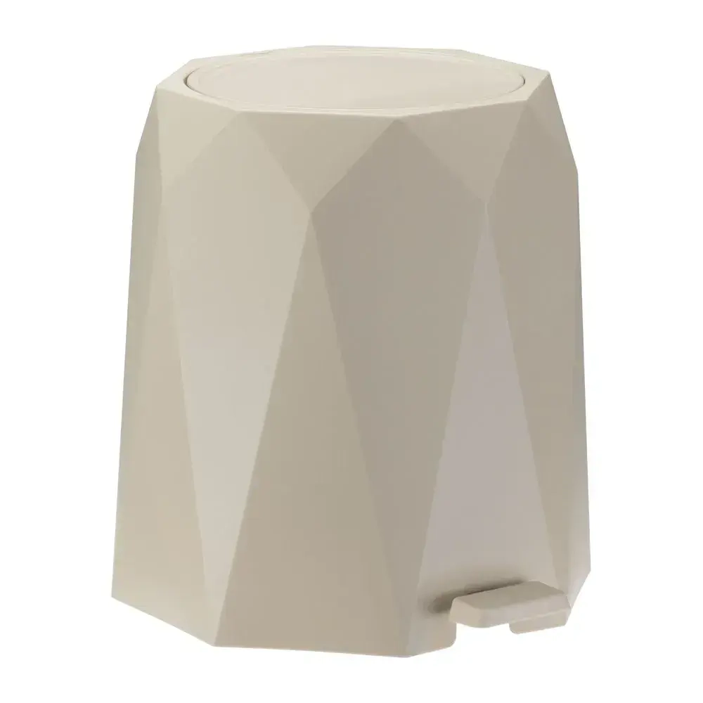 Контейнер для мусора ПРИЗМА 4,5л с педалью Латте