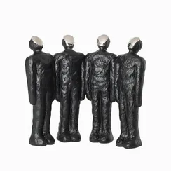 Статуэтка Figure