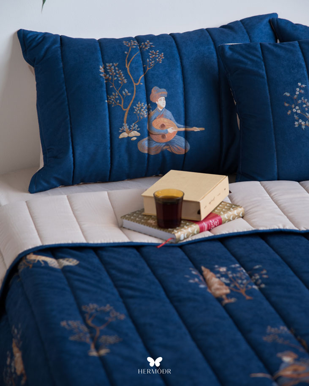 Комплект стеганного покрывала и 3 наволочек Soufiyan Chang Va ood Navy Hermodr 130220323 Иран