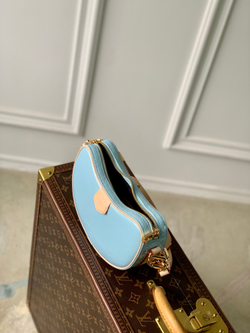 Louis Vuitton Croissant PM Bag