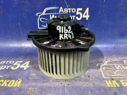 Моторчик печки TOYOTA LITEACE NOAH 1996-2007