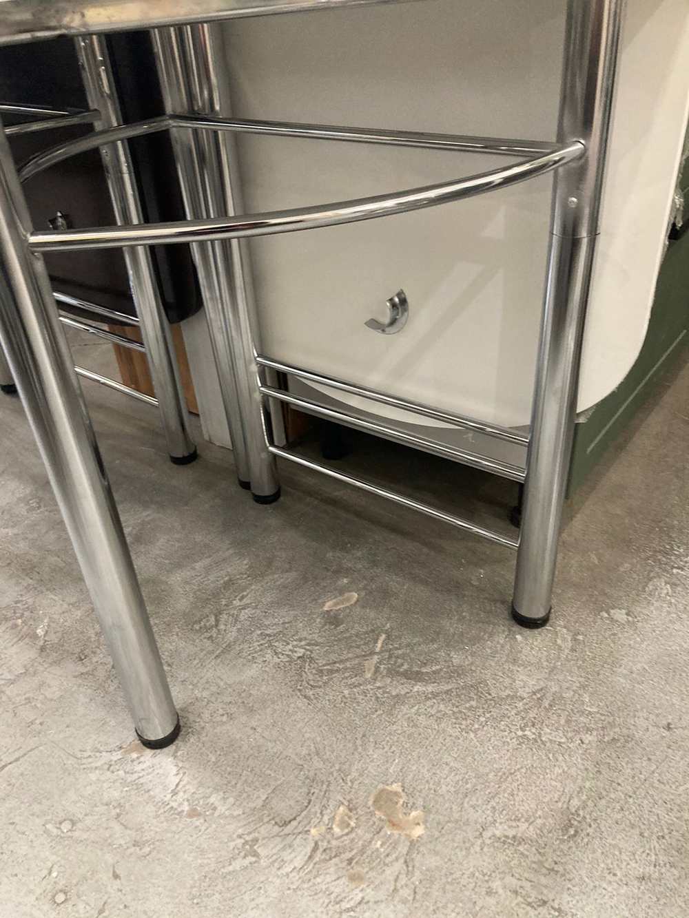 Стол разд Пристенный МДФ подстолье хром Ст-ца белый глянец