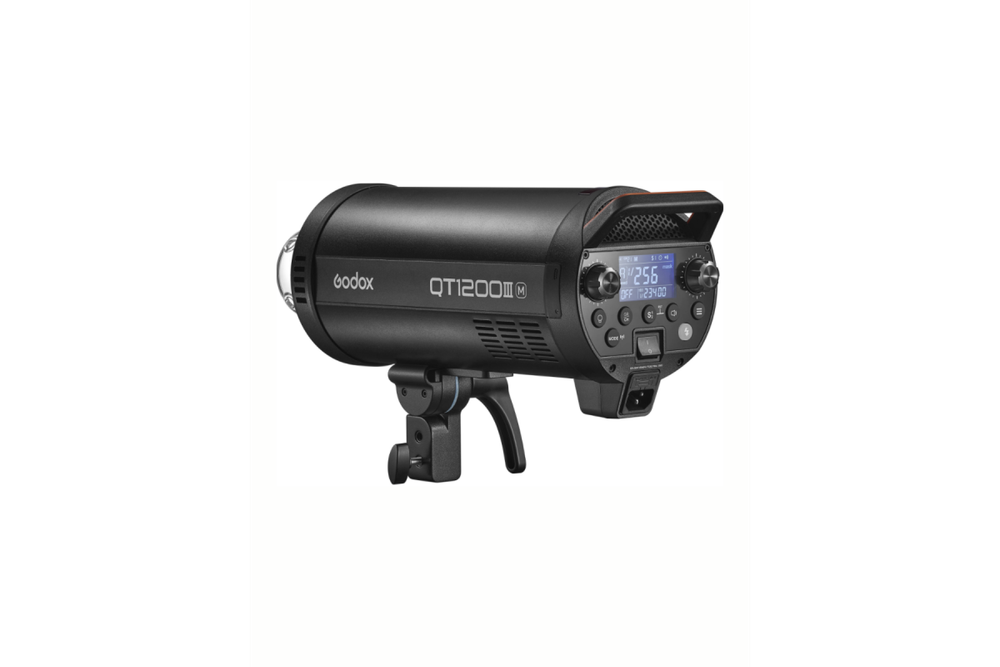 Вспышка студийная Godox QT1200IIIM