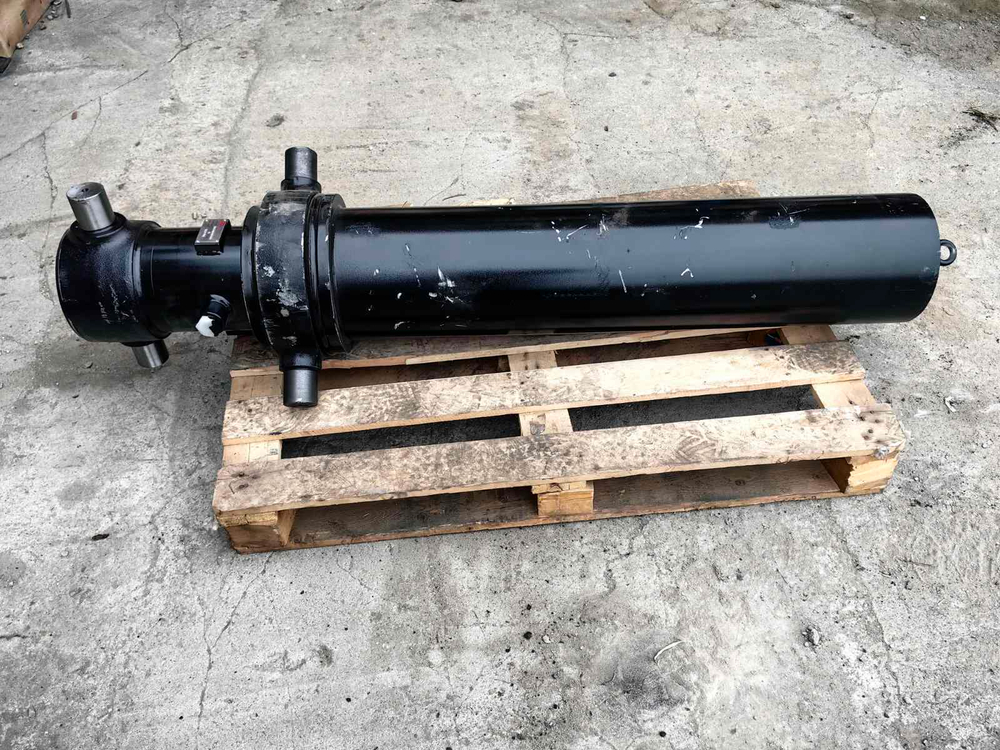 Гидроцилиндр самосвала 169-5-06180-000A-K0343