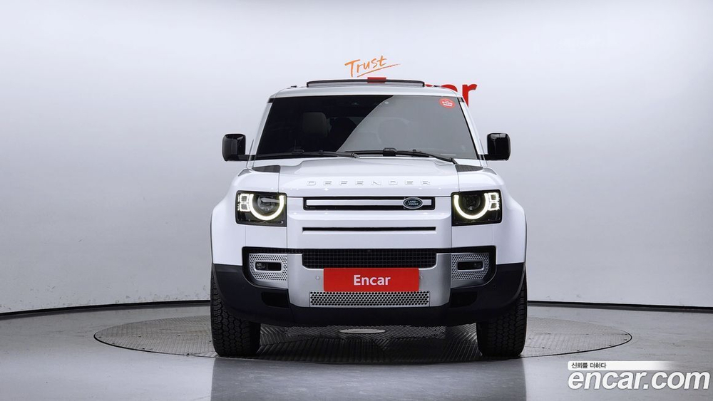Land Rover Defender (L663) 110 D250 SE (10.2022)