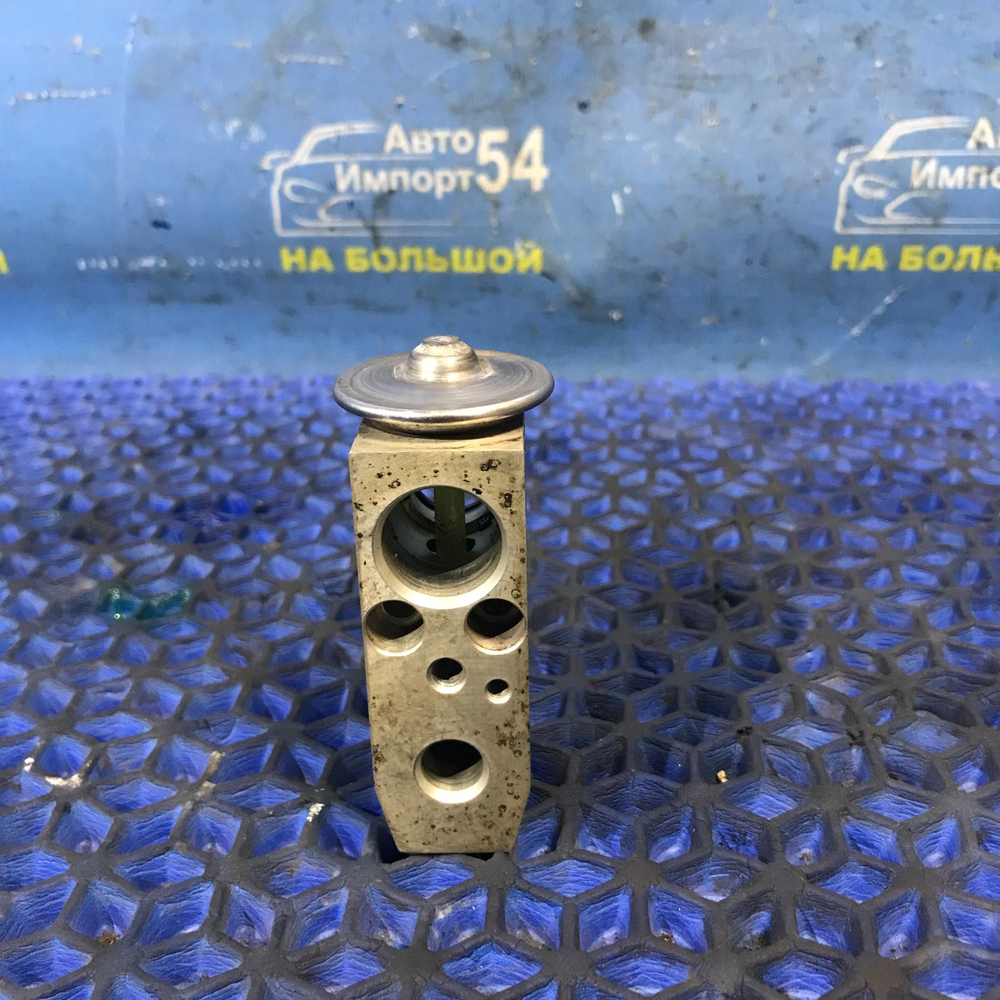 Клапан кондиционера NISSAN SUNNY 2001