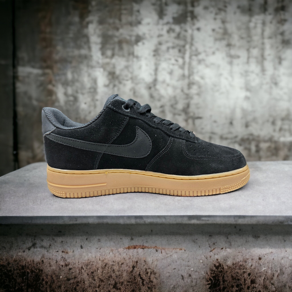 Nike Air Force 1 Low • Black
