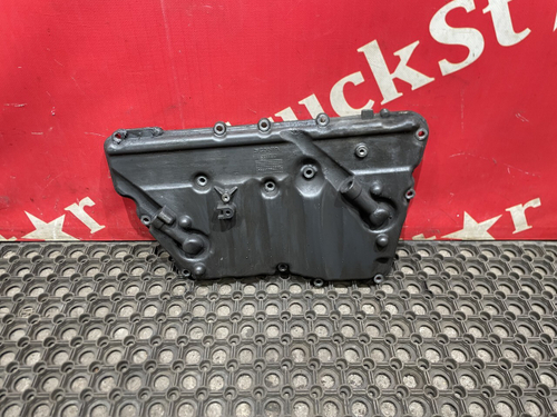 Крышка масляного радиатора 2021г