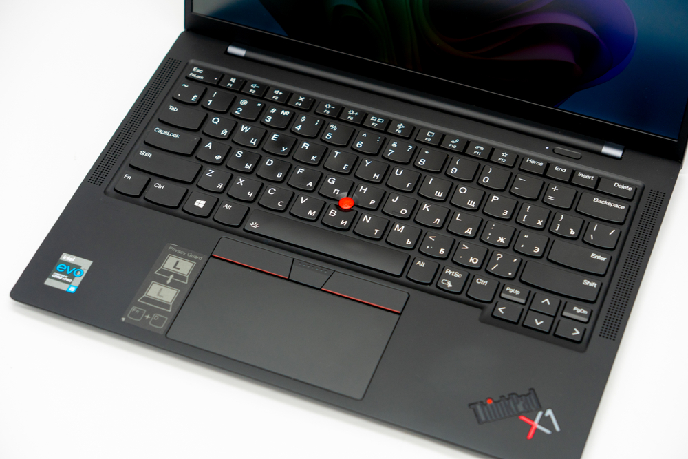 Ноутбук Lenovo ThinkPad X1 Carbon Gen 9 ( i5-1145G7 )