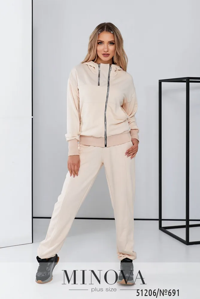 Костюм 691-бежевый Minova