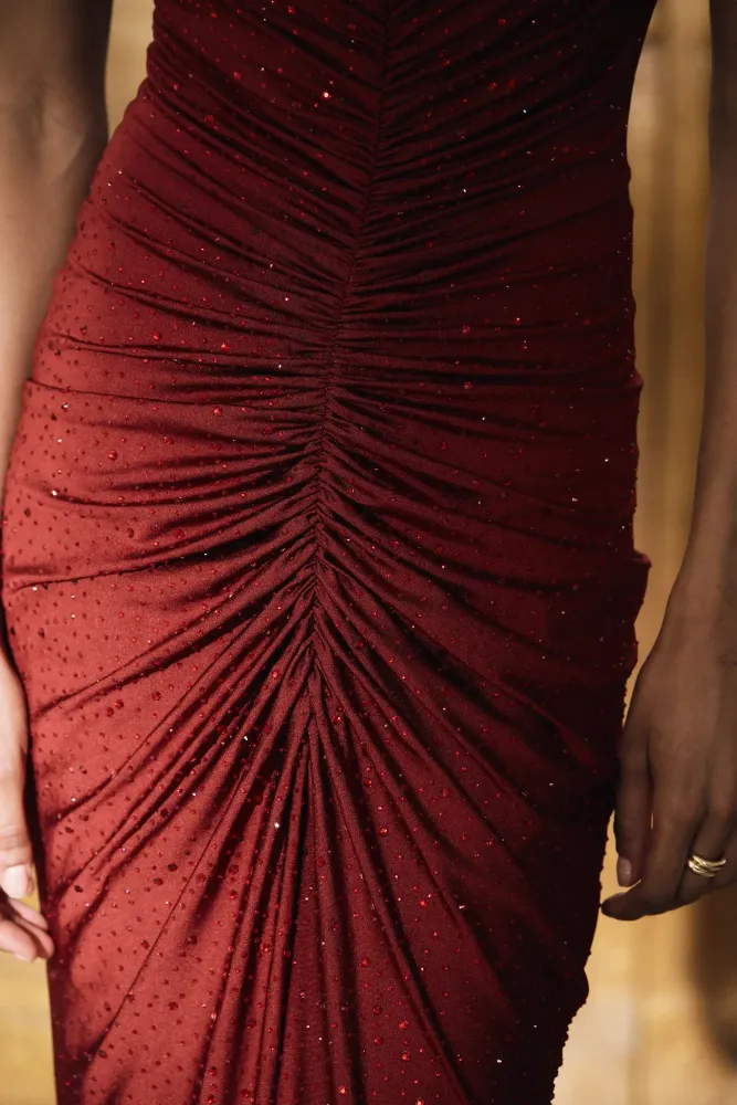 Amanda maxi, платье макси с коротким рукавом из красного бифлекса со стразами