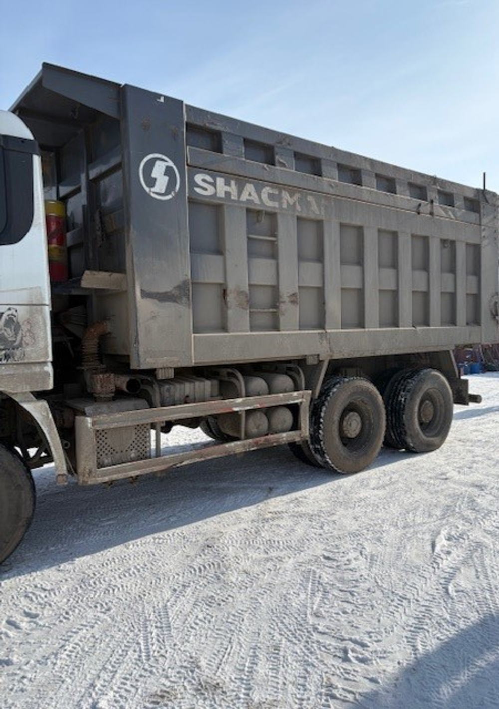 Shacman (Shaanxi) SX* 6x4 Самосвал SX32586V384 (Дизельный, 11,6 л, 423 л.с., МТ)
