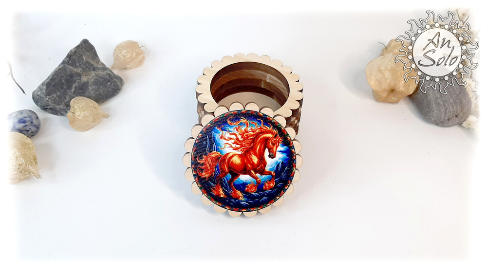 Мини-шкатулка "Огненная грация"