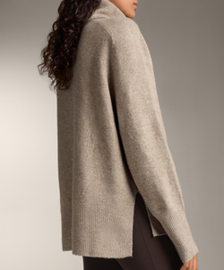 Oysho Свитер свободного кроя с высоким воротником, бежевый меланж