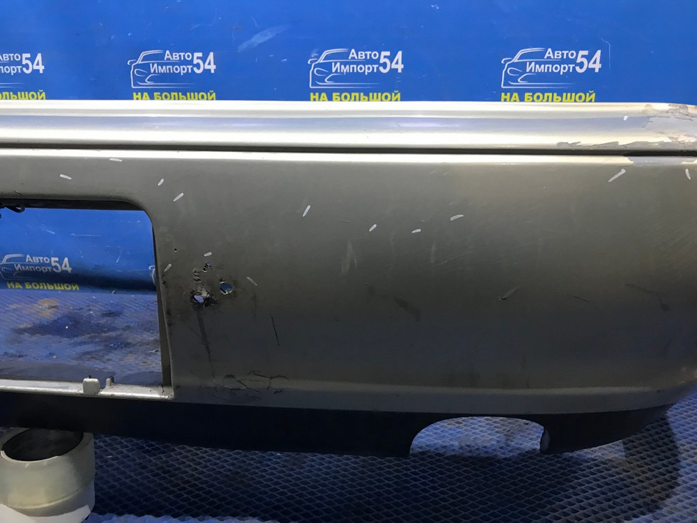 Бампер задний TOYOTA CARINA 1994