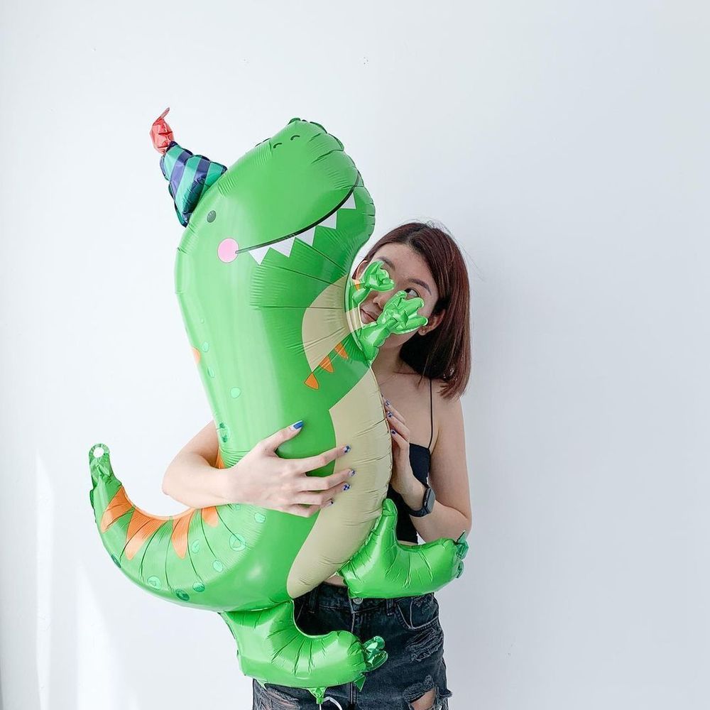 AN Шар фигура Динозавр в колпаке зеленый 26"/66CM х 34"/86CM (БГ-38)  Изображение9