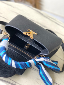 Louis Vuitton Capucines BB