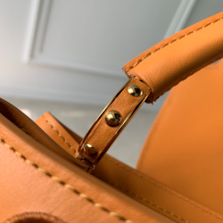 Louis Vuitton Capucines BB