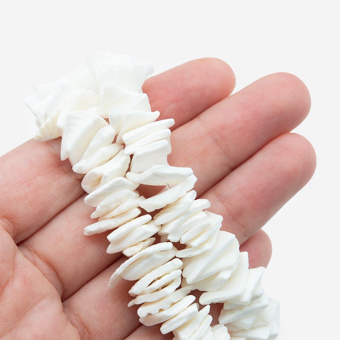 Бусины в форме квадратов, ракушечник, оттенок "Белый", 6-12мм