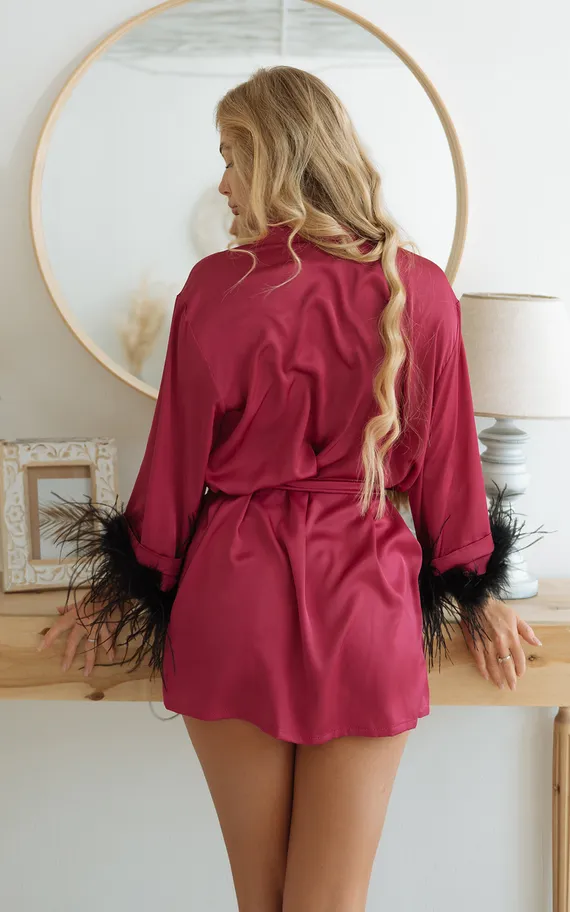 7243 халат короткий с боа малиновый