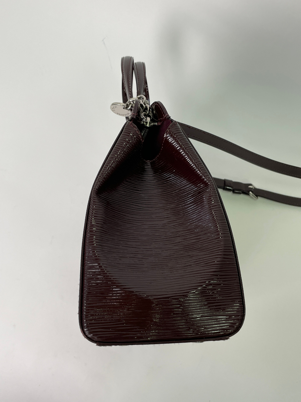 Сумка Louis Vuitton Electric Epi Leather Brea