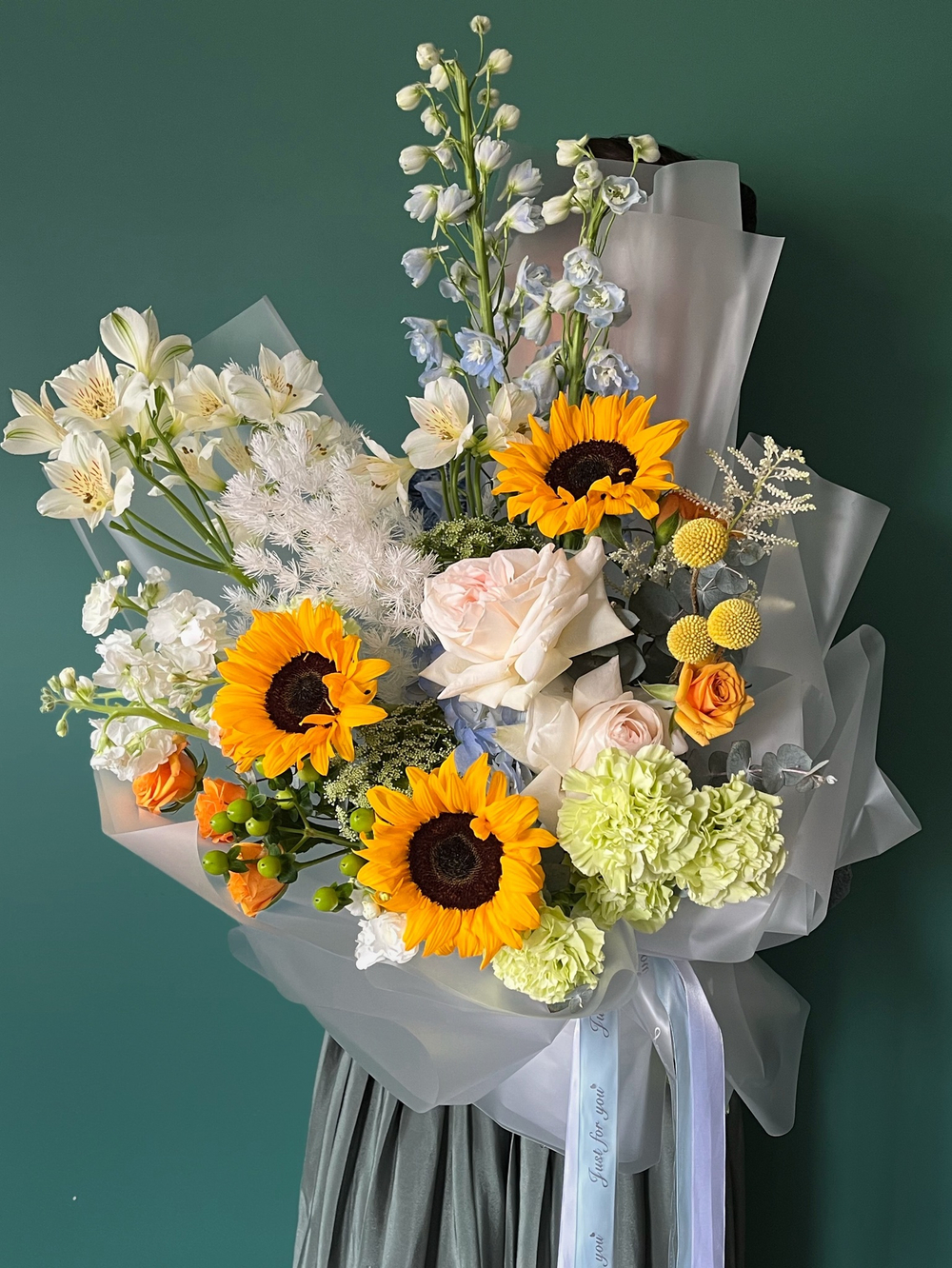 Букет «Весна встречает лето»