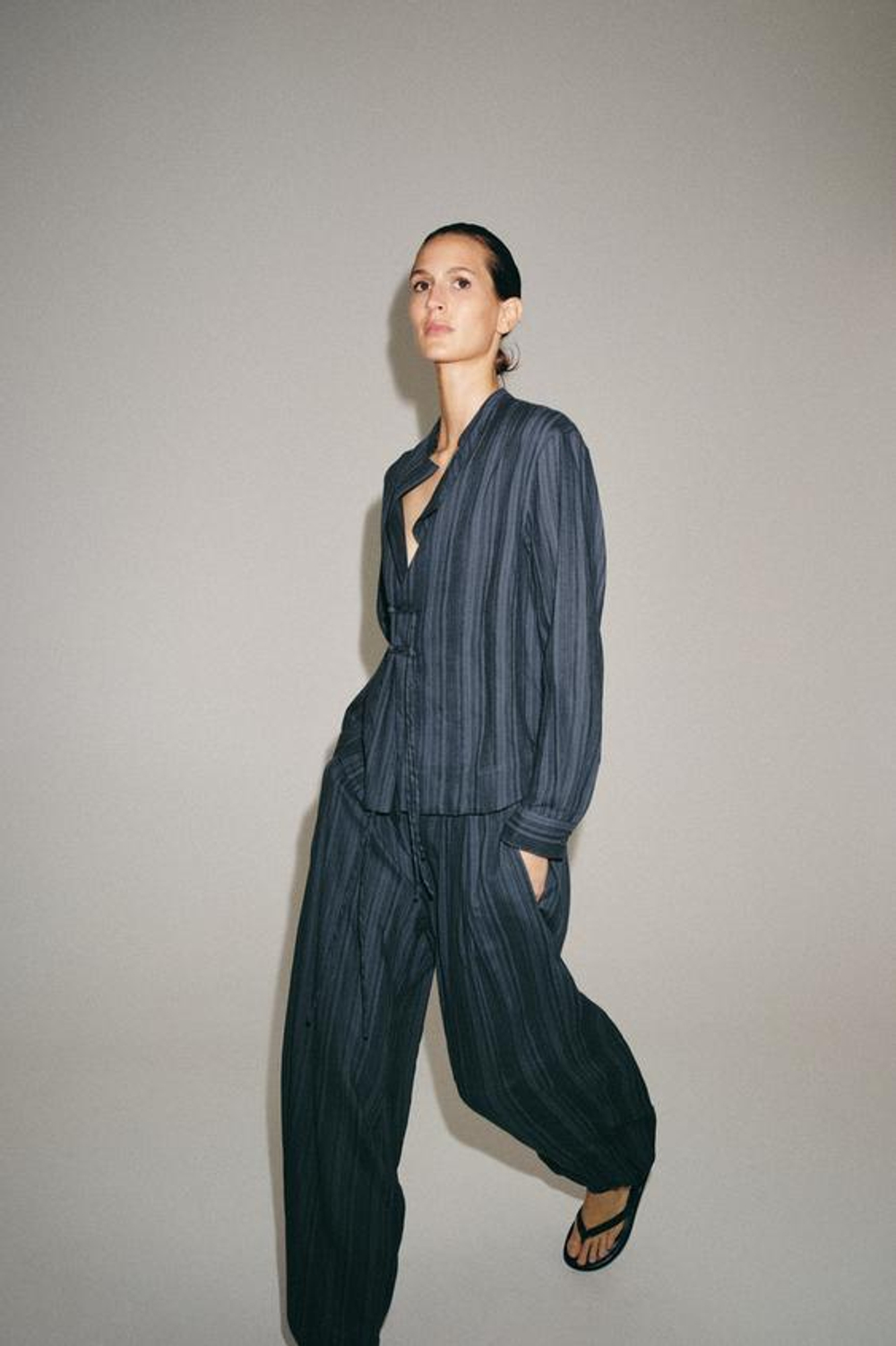 ZARA БРЮКИ-БАЛЛОНЫ В ПОЛОСКУ — ZW COLLECTION, ИНДИГО