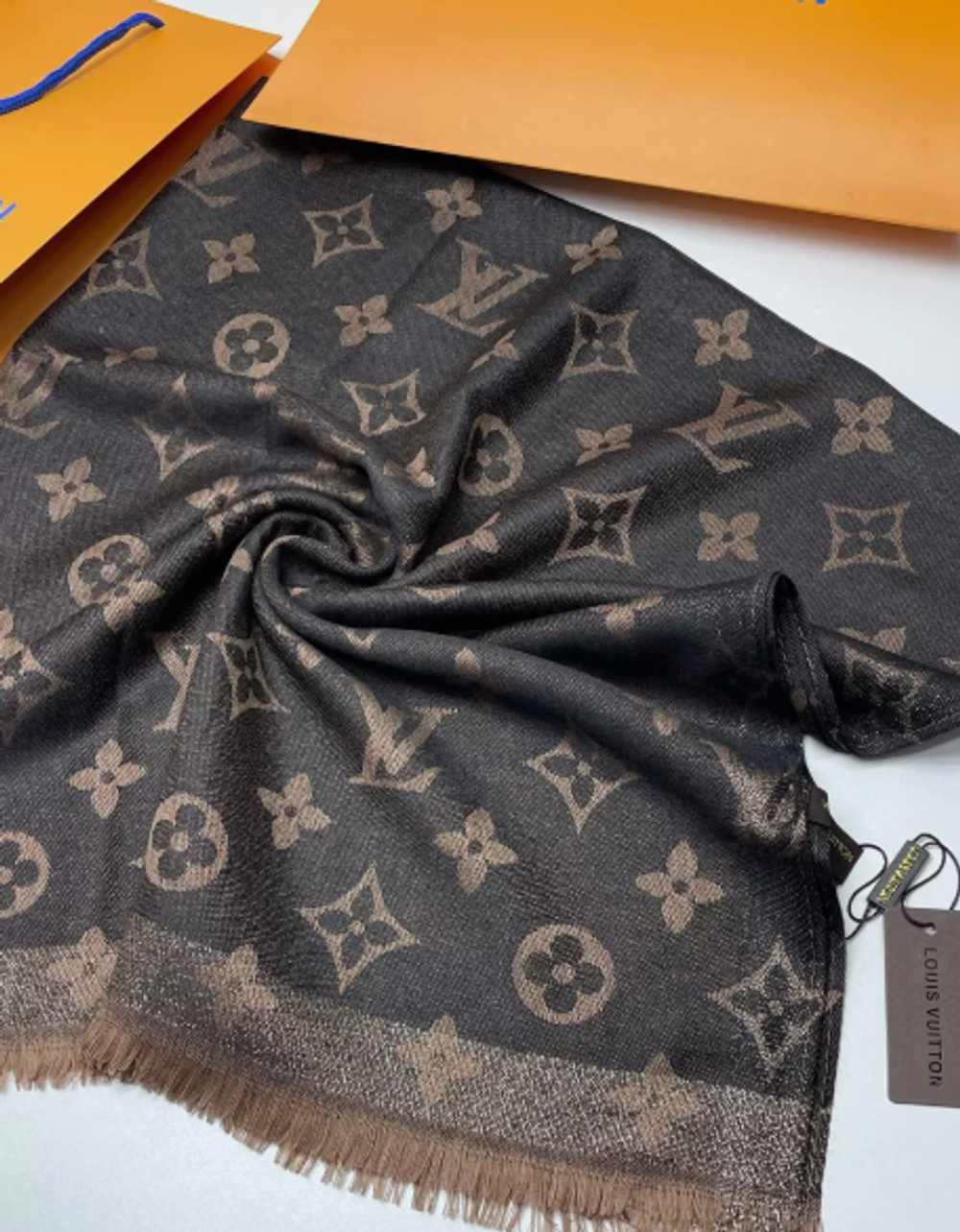 Кашемировй теплый платок Louis Vuitton