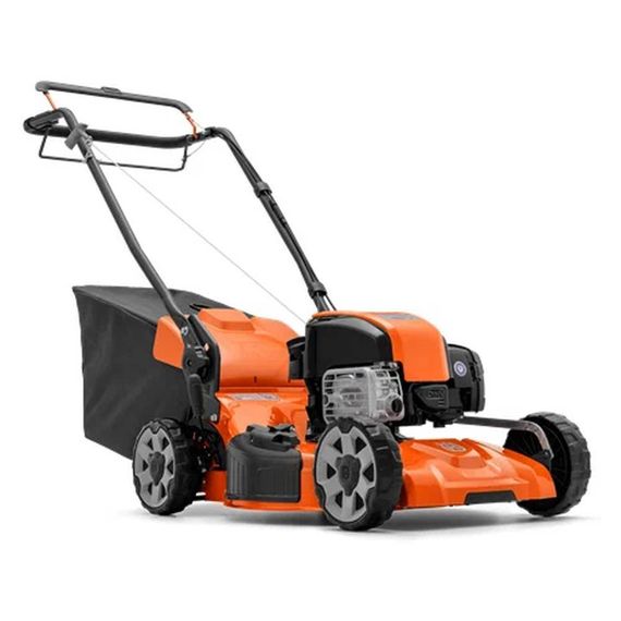 Бензиновая газонокосилка Husqvarna LC 153S самоходная