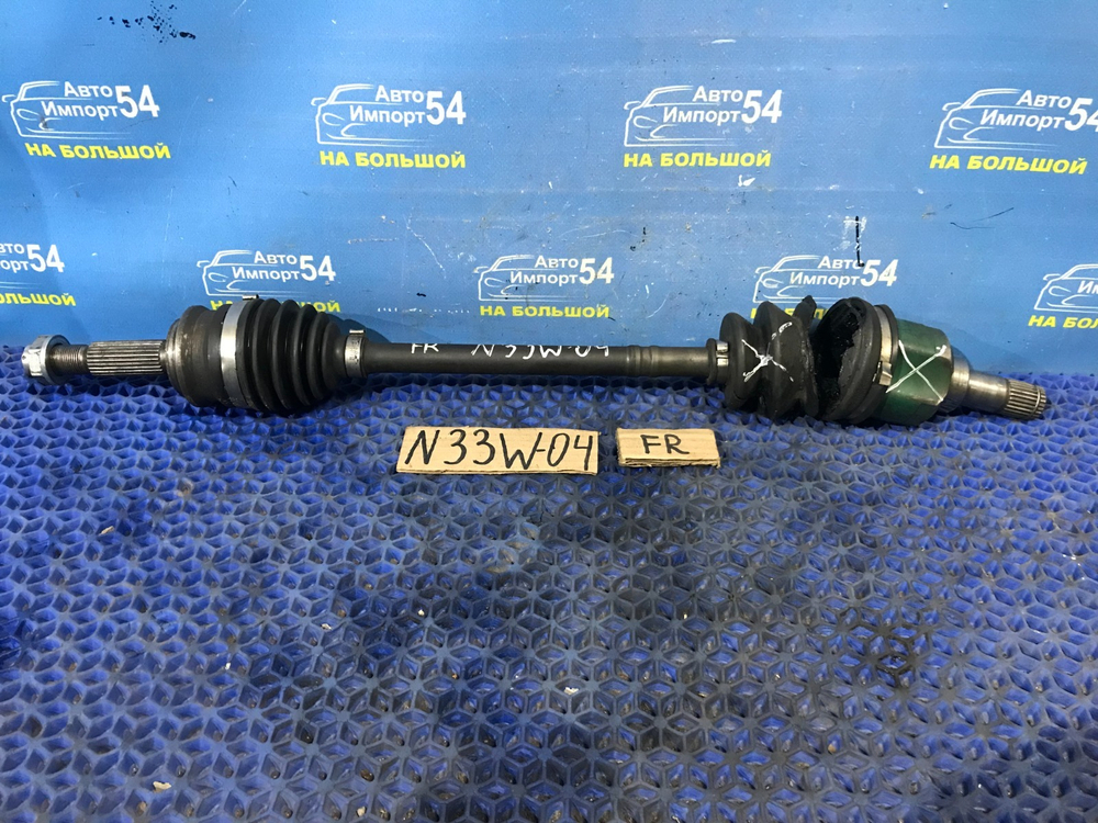 Привод передний правый MITSUBISHI CHARIOT 1994