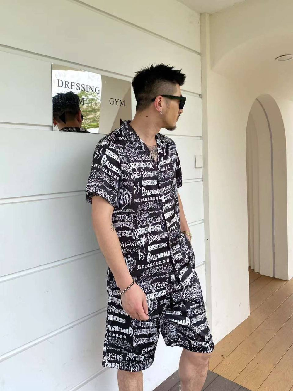 Прогулочный костюм Balenciaga