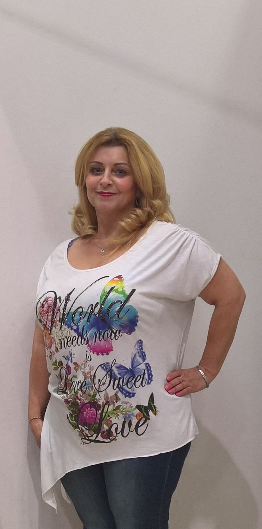 Белая итальянская футболка из вискозы