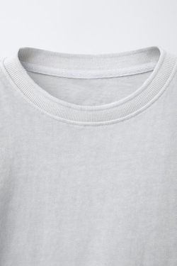 ZARA ФУТБОЛКА HEAVY WEIGHT ИЗ ТКАНИ С ЭФФЕКТОМ ПОТЕРТОСТИ, СЕРЫЙ