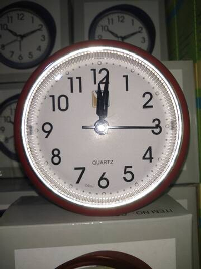 Настольные часы OS014