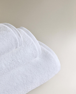 Zara Home - Хлопковое банное полотенце с рисовой строчкой, белый, 50х90 см