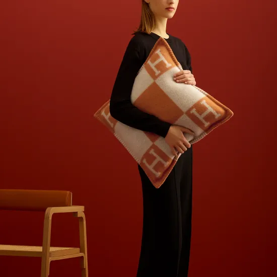 Подушка Hermes Avalon