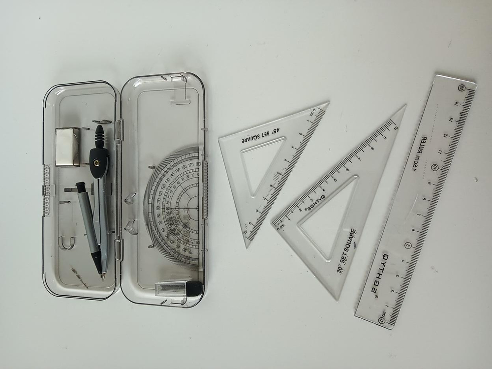 Готовальня 7 предм. циркуль-автомат, стержни,ластик, 4 лин,пласт.футляр