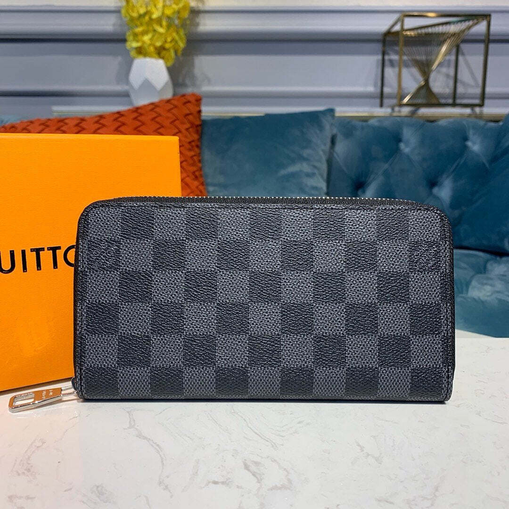 Louis Vuitton Zippy Wallet