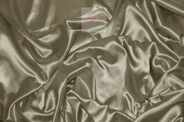 Silky (бежевый). Шторы из люкс-сатена однотонного.