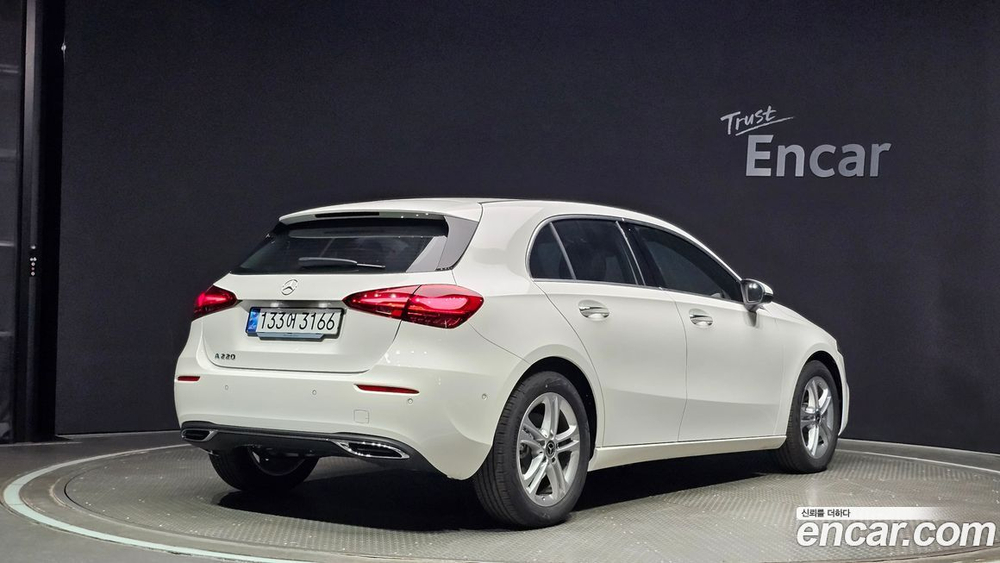 Mercedes-Benz A-Class W177 A220 Hatchback (04.2024)