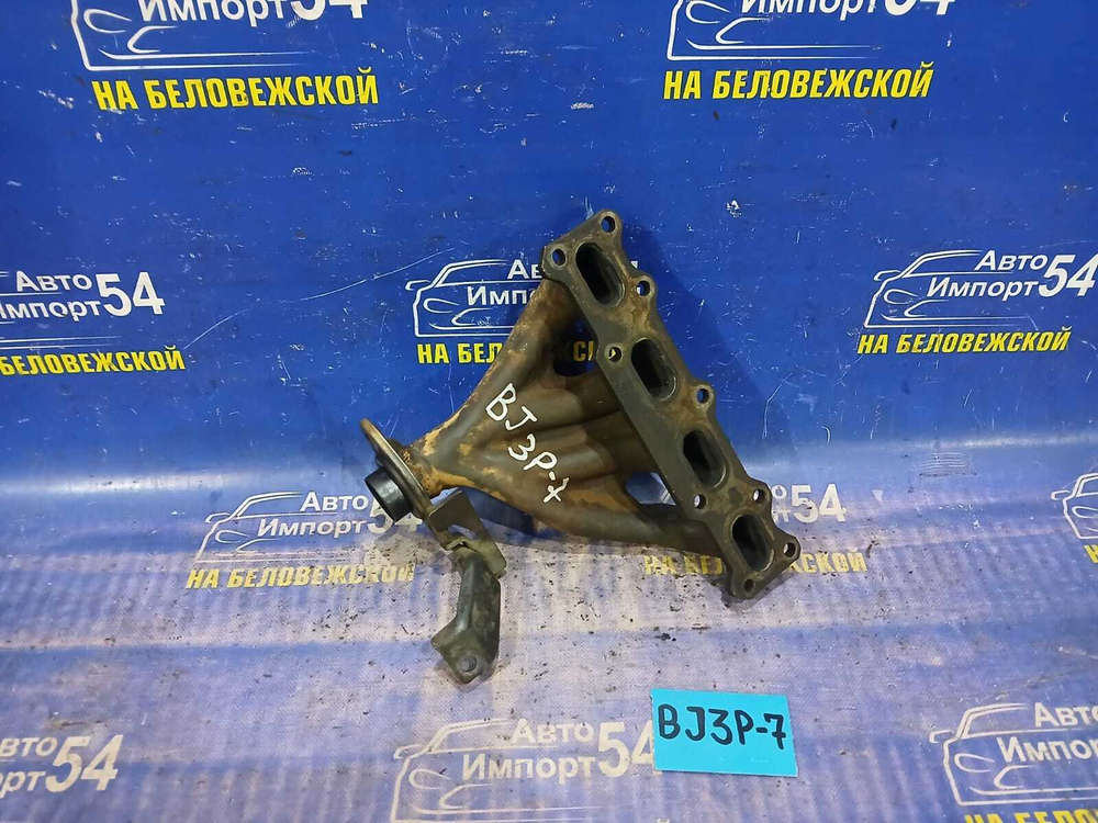 Коллектор выпускной MAZDA FAMILIA 2001