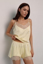 Комплект бельевой с кружевом лимонный