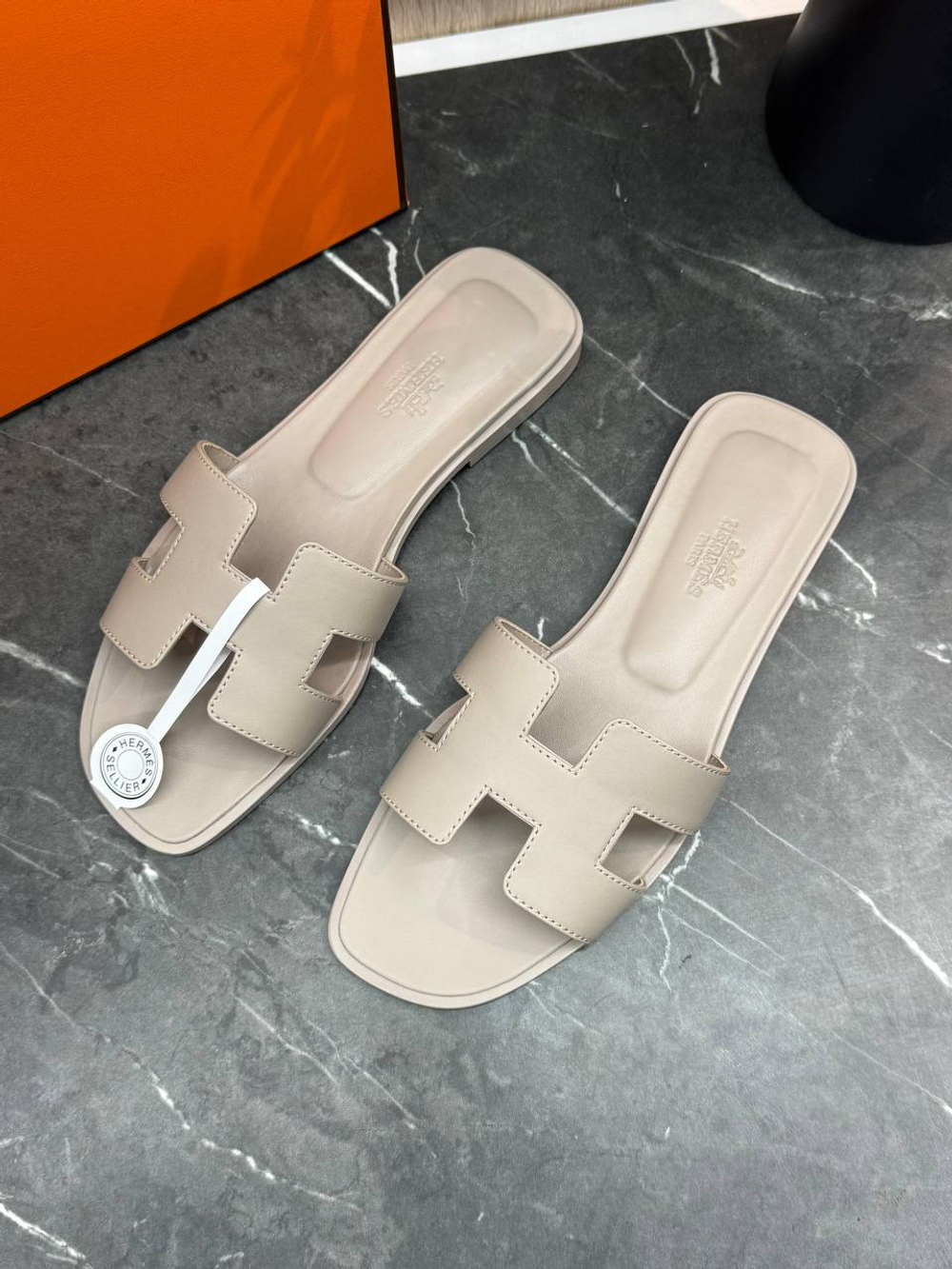 Шлепанцы Hermes