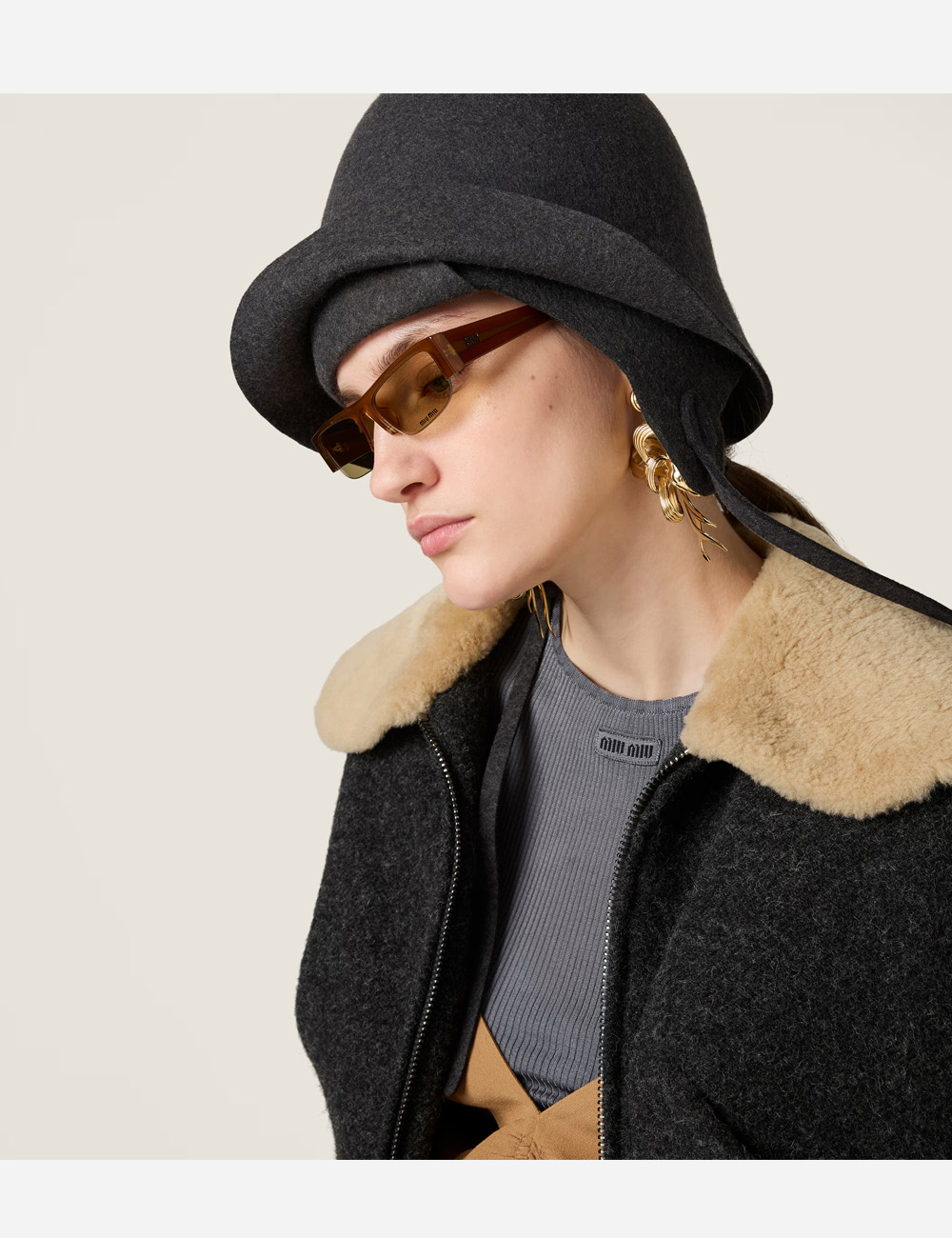 Солнцезащитные очки Miu Miu Vedette Camomile Lenses