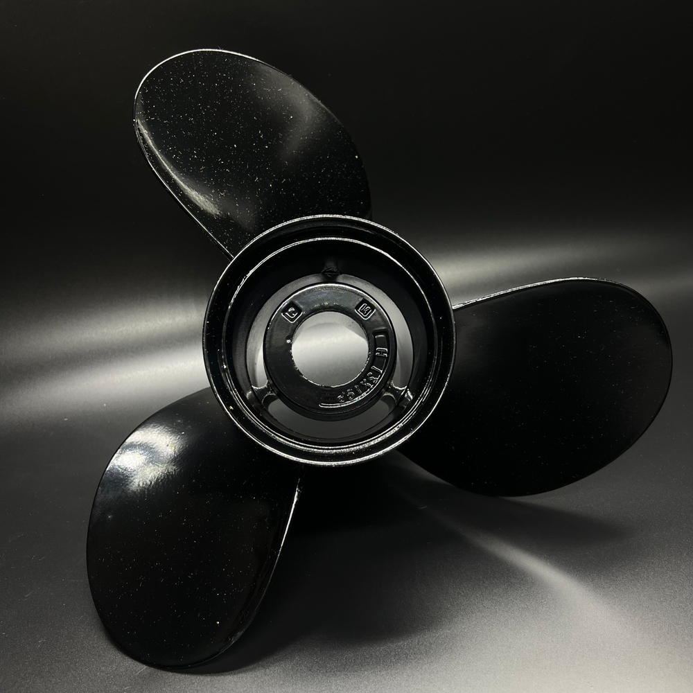Гребной винт Mercury Black Max (13х19R)