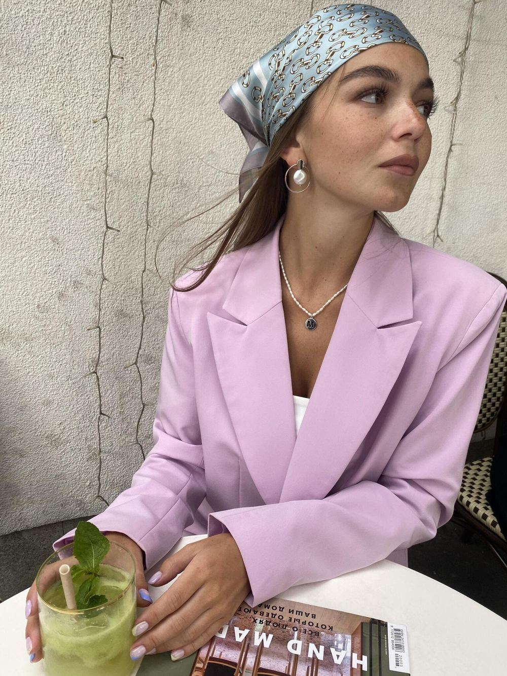 Колье с буквой