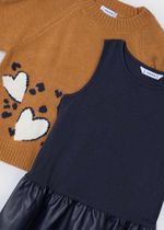 платье со свитером