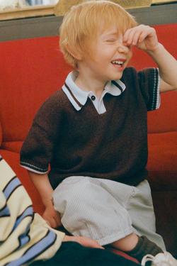 ZARA ТРИКОТАЖНОЕ ПОЛО С КОНТРАСТНЫМ ВОРОТНИКОМ, КОРИЧНЕВО-СИНИЙ