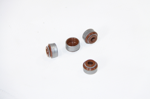 Маслосъемные колпачки (манжеты) дв. ЯМЗ 534,-536 зелёные/коричневые (Балаково) ( ОЕ 5340.1007262 )